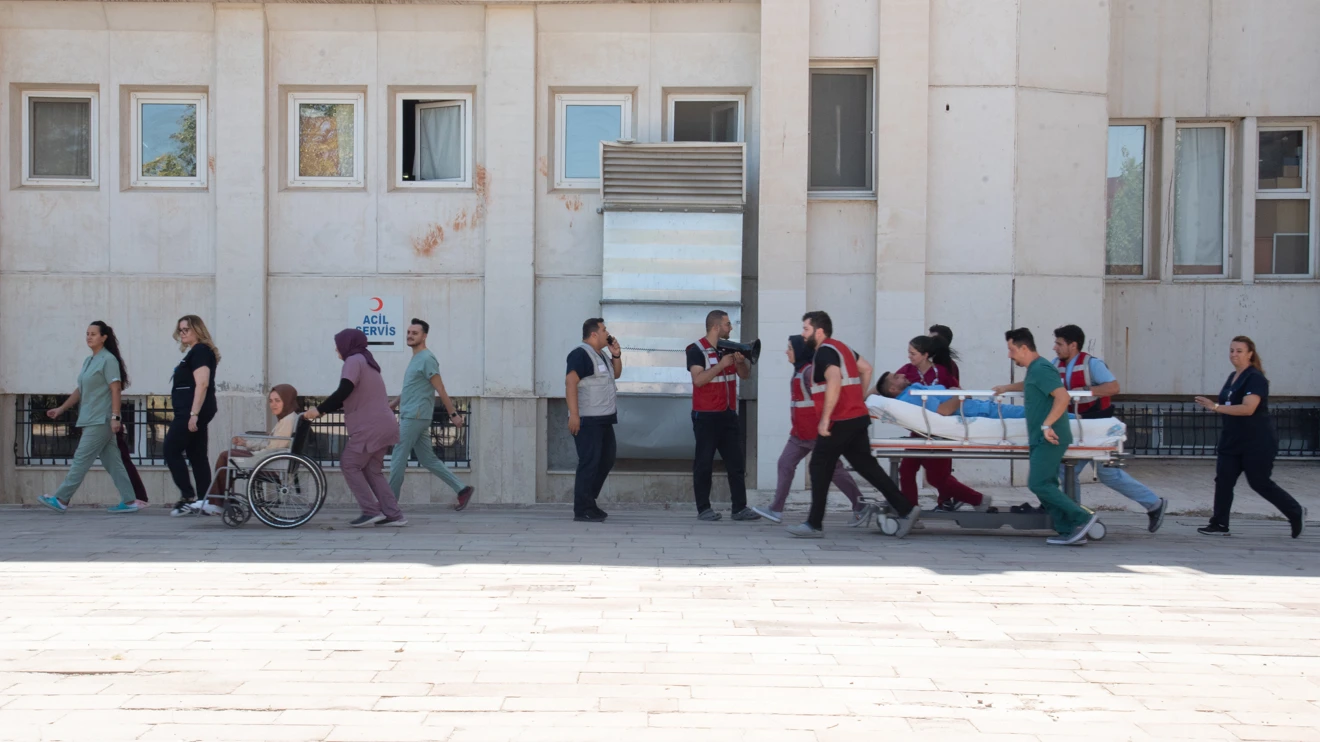 Selçuk Üniversitesi Tıp Fakültesi Hastanesinde yangın eğitimi ve tatbikatı